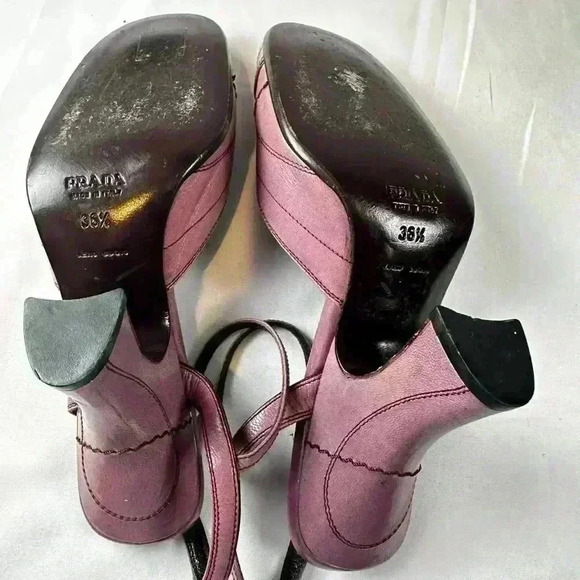 Prada 🔥🔥Capretto Fume Petalo Decorative Stitch Mary Jane Pump Chunky Flair - Picture 8 of 12